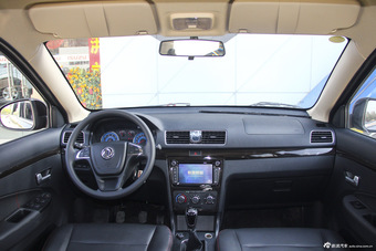 2016款风光370 1.5L手动精英型居家版7座图片