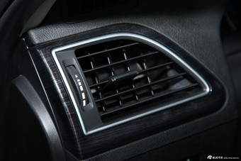 2014款绅宝D70 2.0T 自动豪华版