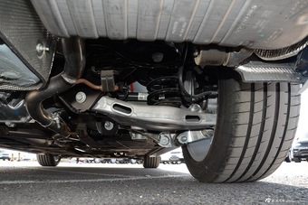 2016款捷豹XF 2.0T自动两驱R-Sport运动版