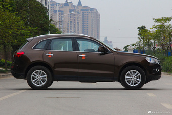 2015款众泰T600 1.5T手动尊贵型