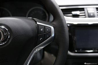 2015上海车展：风神L60