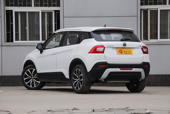 2015款中华V3 1.5T手动都市型