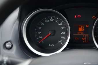 2016款翼神1.8L 手动黑白复刻版