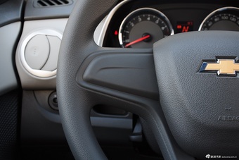 2015款3 1.3L AMT理想版