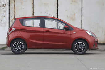 2015款奔奔1.4L自动IMT豪华型国5