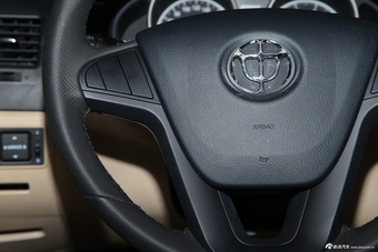 2013款中华H330 1.5L自动舒适型