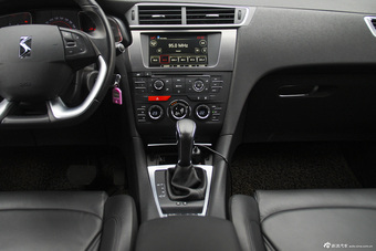 2014款DS 5LS THP160 1.6T自动豪华版
