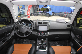 2015款骐铃T7 2.8T手动两驱尊贵版加长轴距JE493ZLQ4CB图片