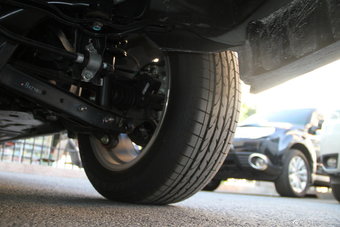 2015款傲虎 2.5i 运动导航版