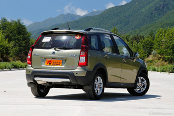 2015款景逸XV 1.6L自动豪华型