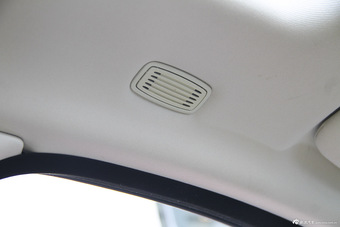 2015款捷豹XJL 2.0T两驱典雅商务版