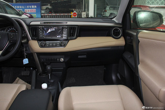 2015款RAV4 2.0L自动两驱风尚版