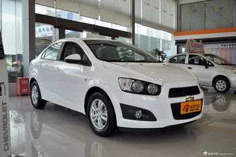 2011款爱唯欧三厢1.4SE手动