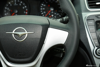 2015款海马福美来1.6L手动悦尚型