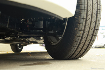 2015款起亚K2 1.4L自动GLS三厢