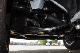 2016款吉利帝豪1.5L手动RS两厢向上版