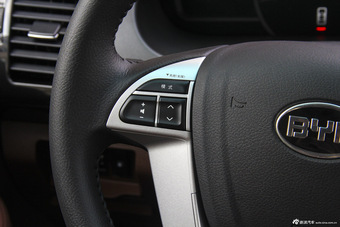 2014款比亚迪S6 2.0L手动豪华型