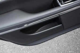 2016款捷豹XJL 3.0L自动SC四驱全景商务版