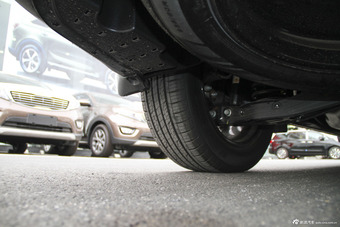 2015款索兰托L 2.4L自动汽油四驱精英版 7座 国5