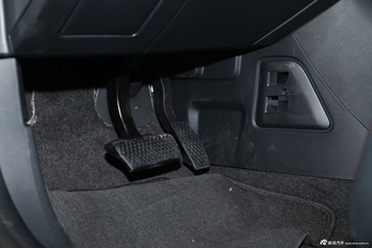 2014款MG6 1.8T掀背自动性能版