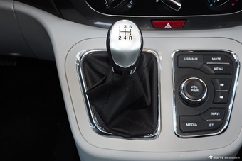 2015款瑞风M3 1.6L手动豪华智能型