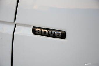 2015款第四代发现3.0 SDV6 HSE柴油版