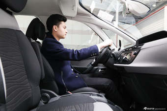 2015款 C4毕加索1.6T自动 Grand时尚型 7座