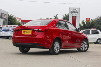 2015款荣威360 1.5L手动精英版