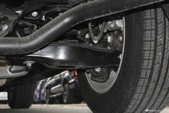 2015款改款野马T70 1.8TCVT优雅型