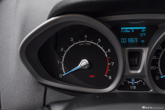 2013款翼搏1.0T手动尊贵型