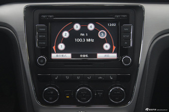 2014款帕萨特1.4T DSG蓝驱版