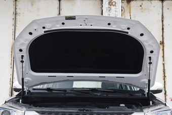 2015款长安CS75 1.8T自动四驱精英型