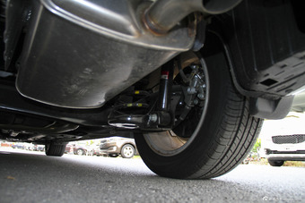 2013款佳乐 2.0L自动标准版7座 京V