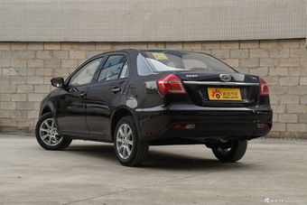 2016款吉利金刚三厢1.5L手动精英型 国V