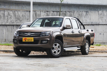 2015款骐铃T7 2.8T手动两驱尊贵版加长轴距JE493ZKQ4CB