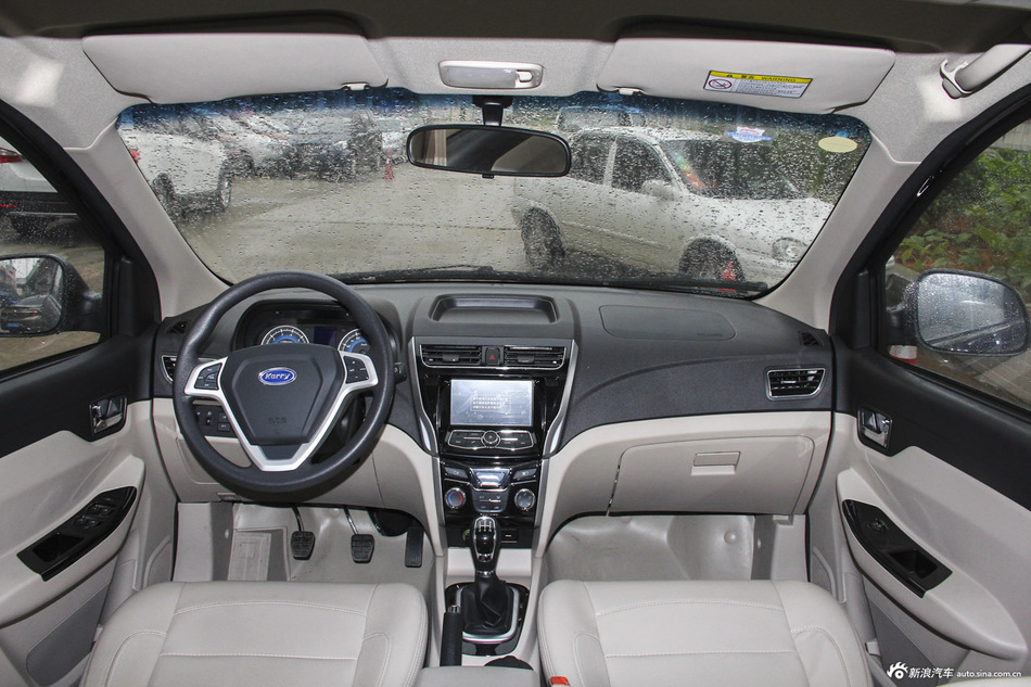 2015款开瑞K50 1.5L手动豪华型