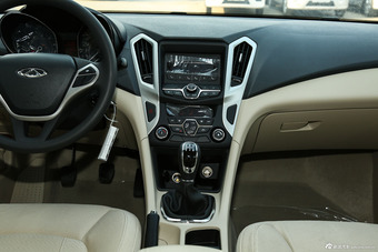 2015款艾瑞泽7 1.6L手动致领版