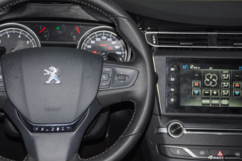 2014款东风标致408 1.6T自动至尊版