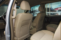 2014款GL8商务车2.4L自动经典版