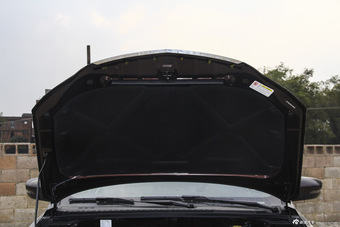 2016款吉利帝豪1.5L手动三厢时尚版