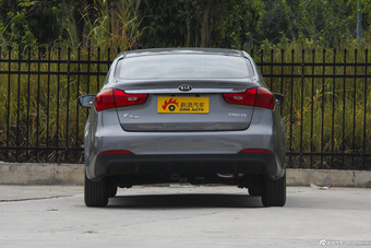 2015款起亚K3 1.6L手动GL