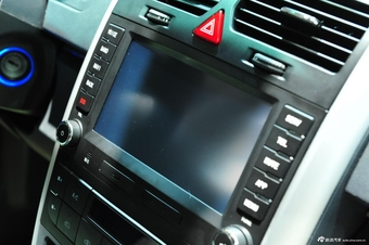 北京汽车E系列CROSS