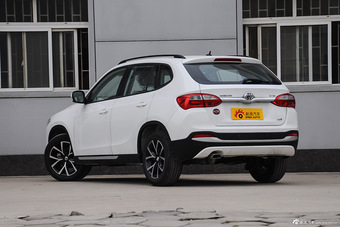 2014款中华V5 1.5T手动两驱运动型