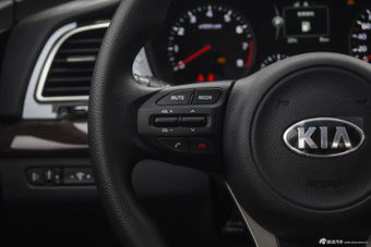 2014款起亚K4 1.8L自动GLS