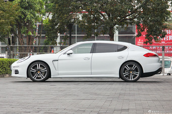 2014款保时捷Panamera 4S Sport Edition 3.0T自动