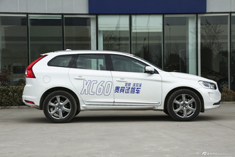 2016款沃尔沃XC60 2.0T自动 T5 AWD智驭版