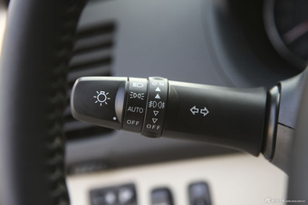 2013款帕杰罗·劲畅3.0L 自动四驱旗舰版