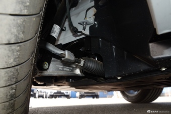 2016款捷豹XF 2.0T自动两驱R-Sport运动版