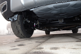 2016款吉利帝豪1.5L自动RS两厢向上版