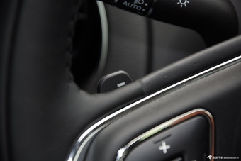 2015款捷豹XJL2.0T两驱典雅商务80周年典藏版